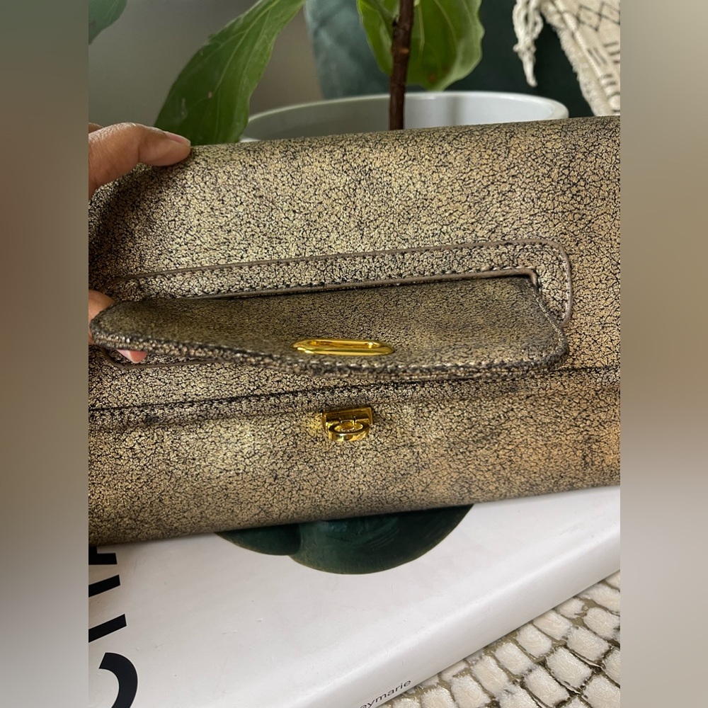 Arden B Clutch - Picture 2 of 4